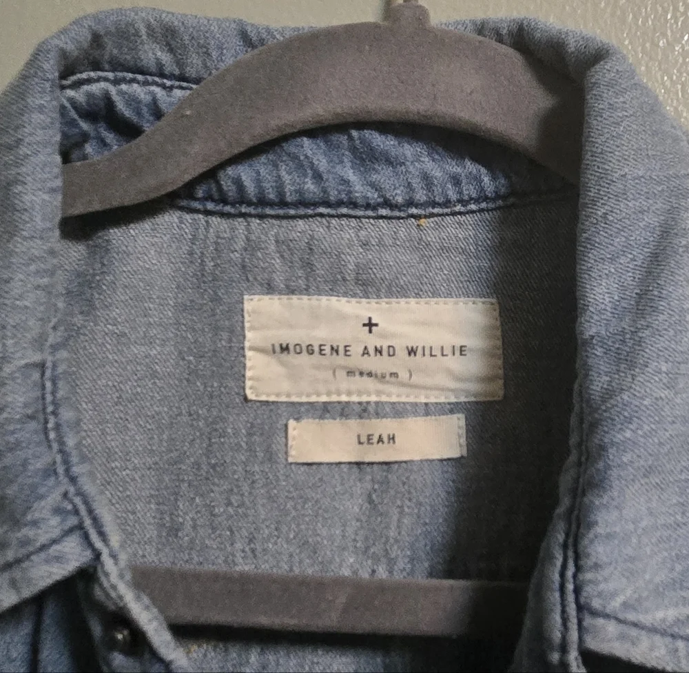 Imogene and Willie Leah Pearl Snap Denim Shirt- Medium - Picture 6 of 9